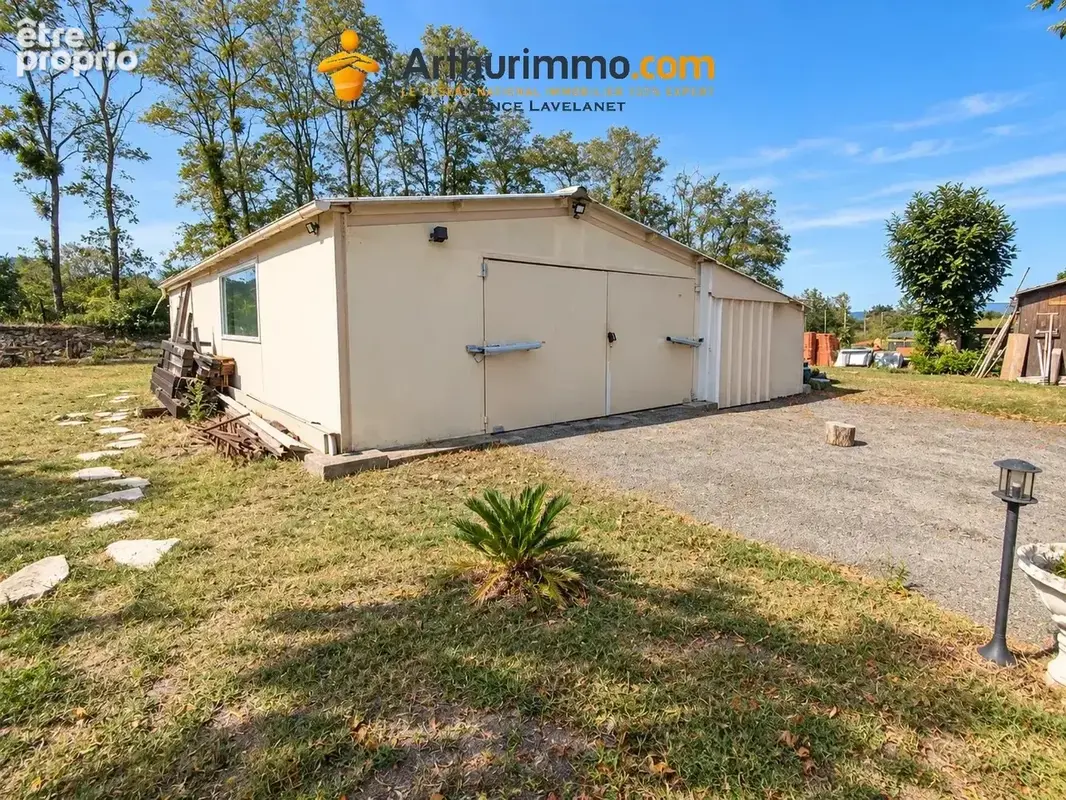 Maison plain-pied 143m² - 4 chambres - piscine - double garages - photo 10