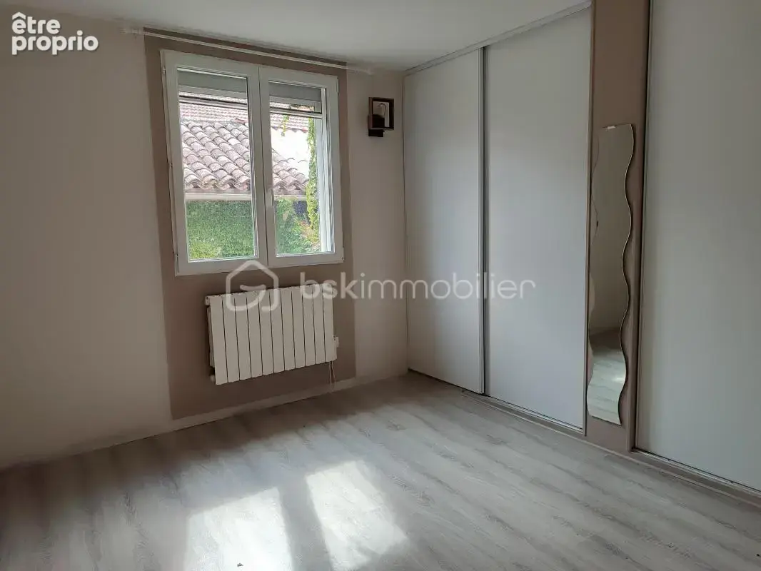 Maison rénovée Fleurance centre : tout à pied, 4 chambres et cour intime - photo 8