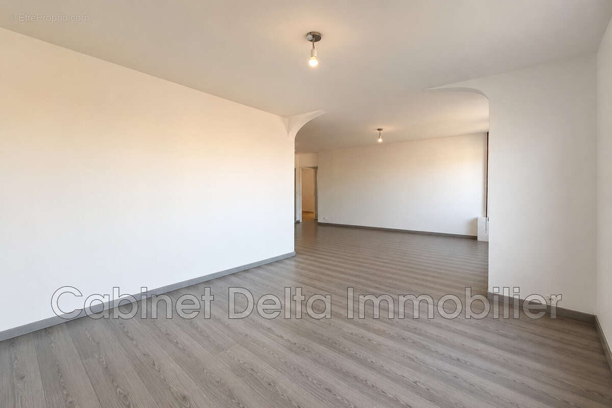 Appartement à SANARY-SUR-MER