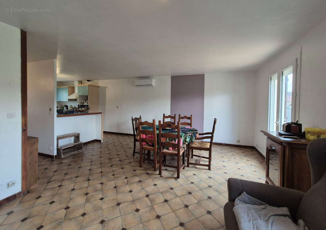 Maison à VILLEMANDEUR