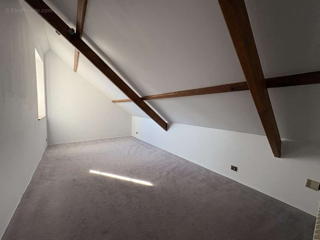 Maison à SAINT-PLANCHERS