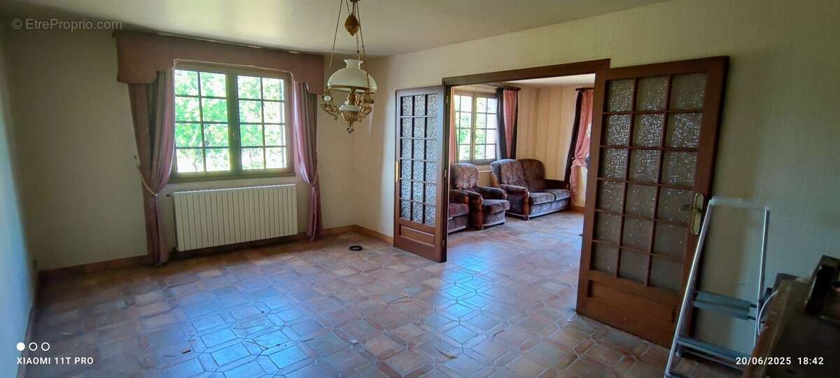 Maison à SAINT-JULIEN-SUR-REYSSOUZE