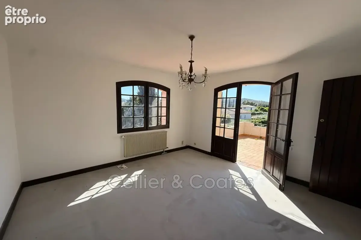 Maison 180 m² à Bormes-Les-Mimosas  - photo 7