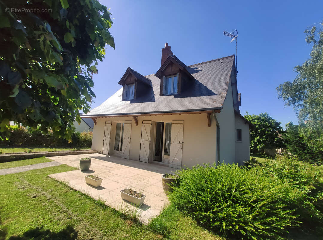 Maison à SAINT-DYE-SUR-LOIRE