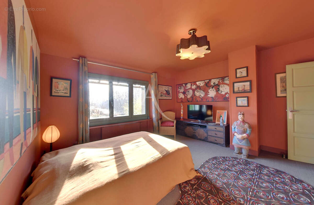 Maison à CHAMPS-SUR-YONNE