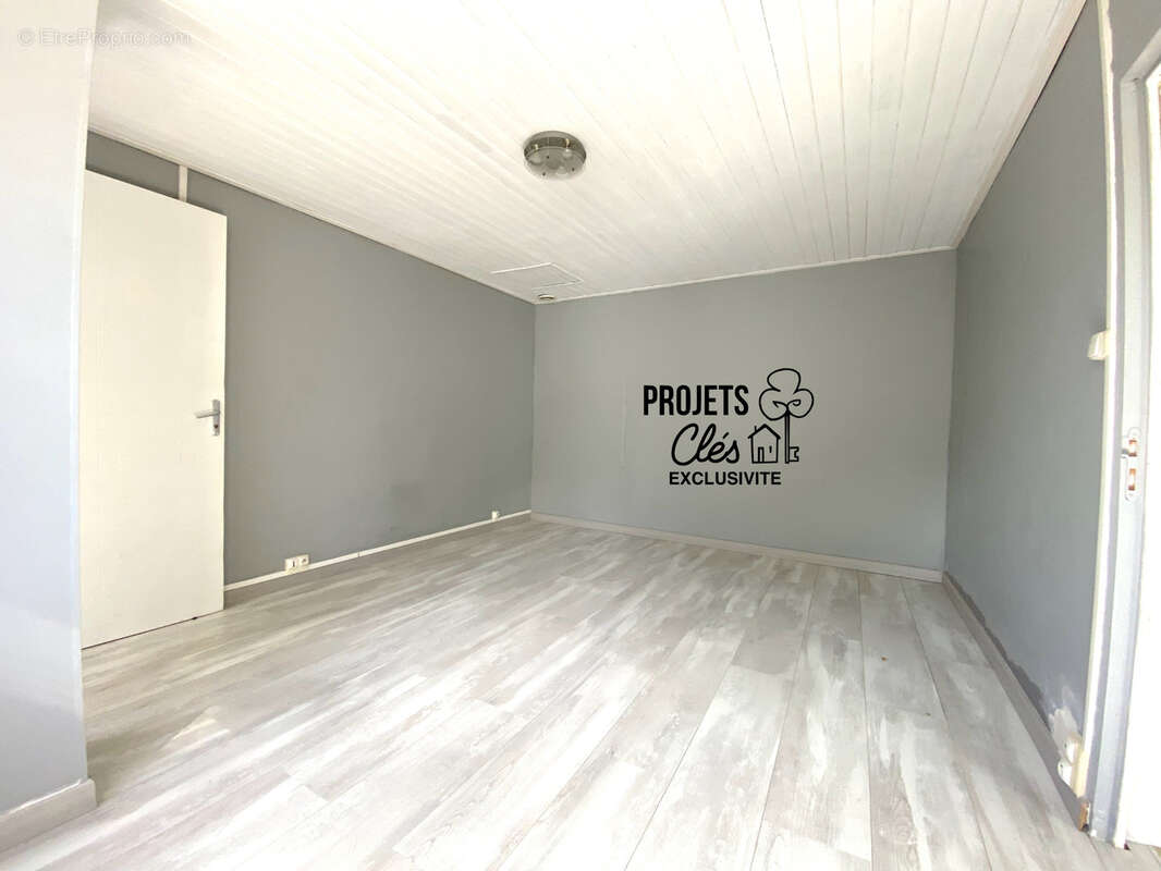 Maison à LE GIROUARD