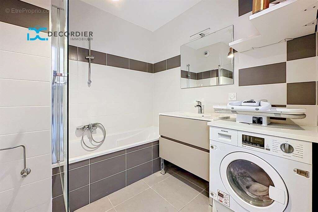 Appartement à EVIAN-LES-BAINS