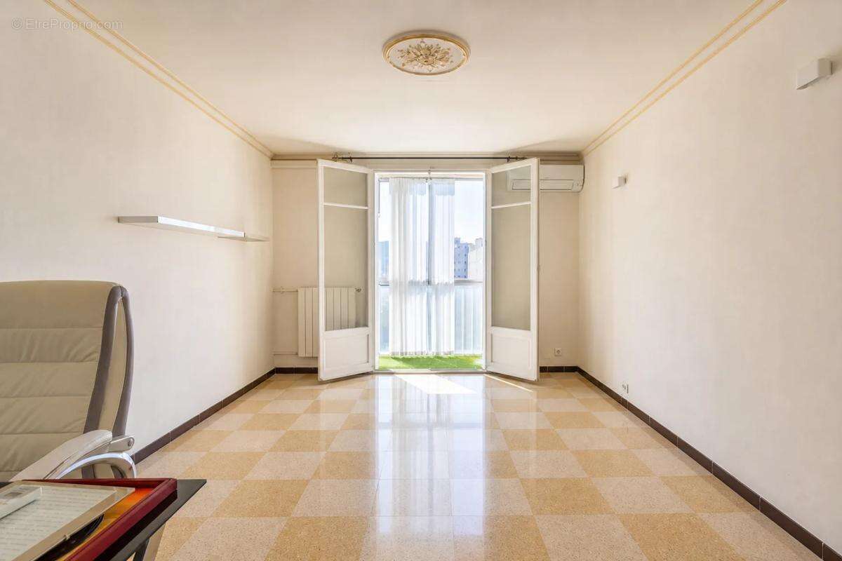 Appartement lumineux de 75 m² à Toulon - photo 5
