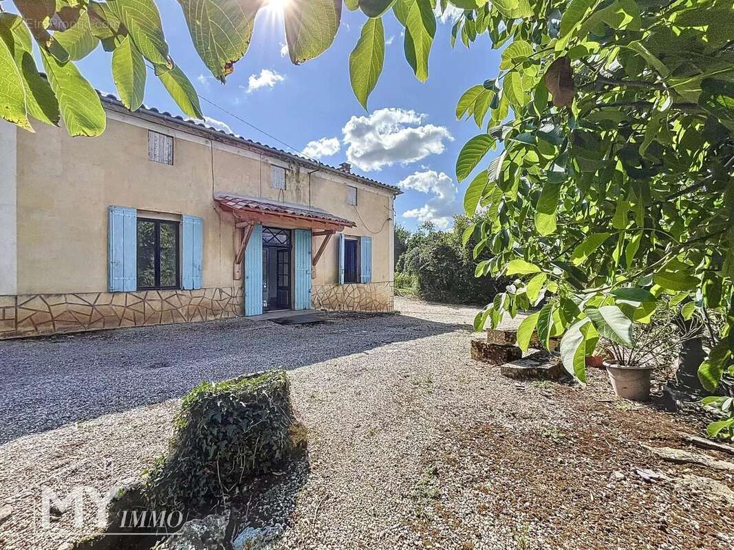 Maison à SAINTE-RADEGONDE