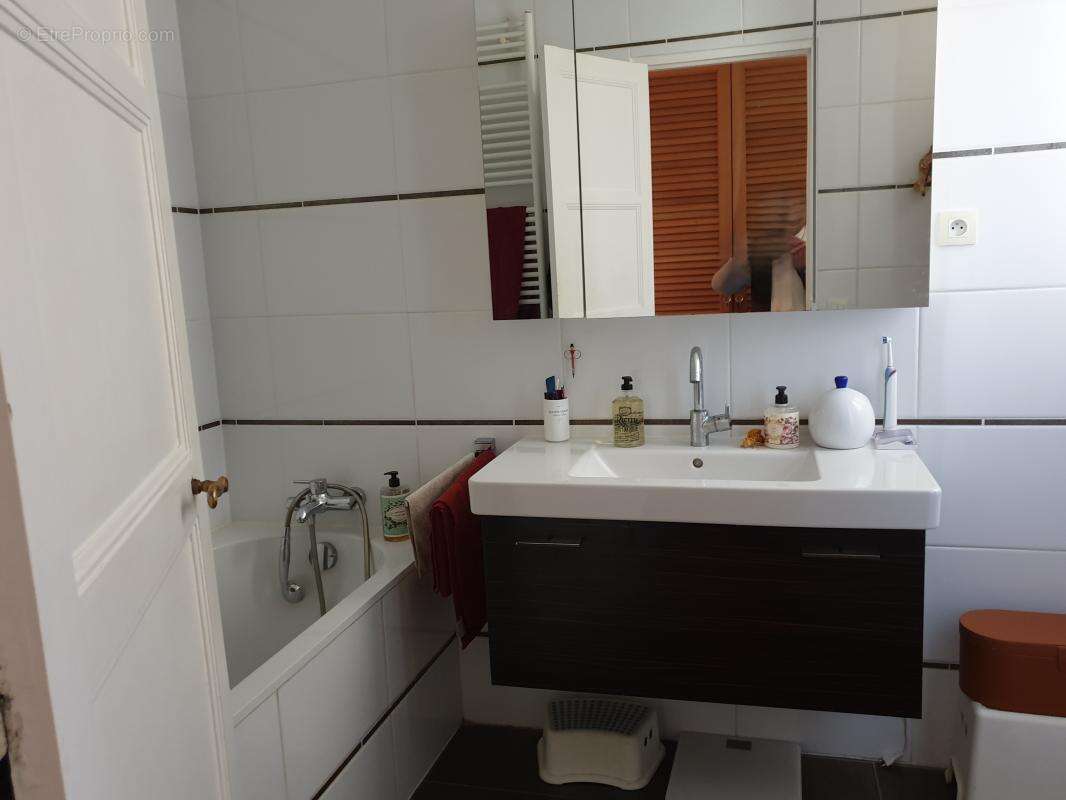 Appartement à ISSY-LES-MOULINEAUX