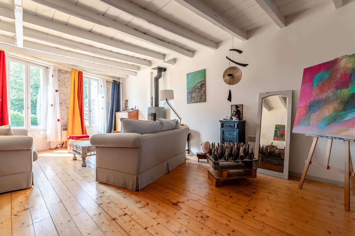 Maison à CASTELSAGRAT