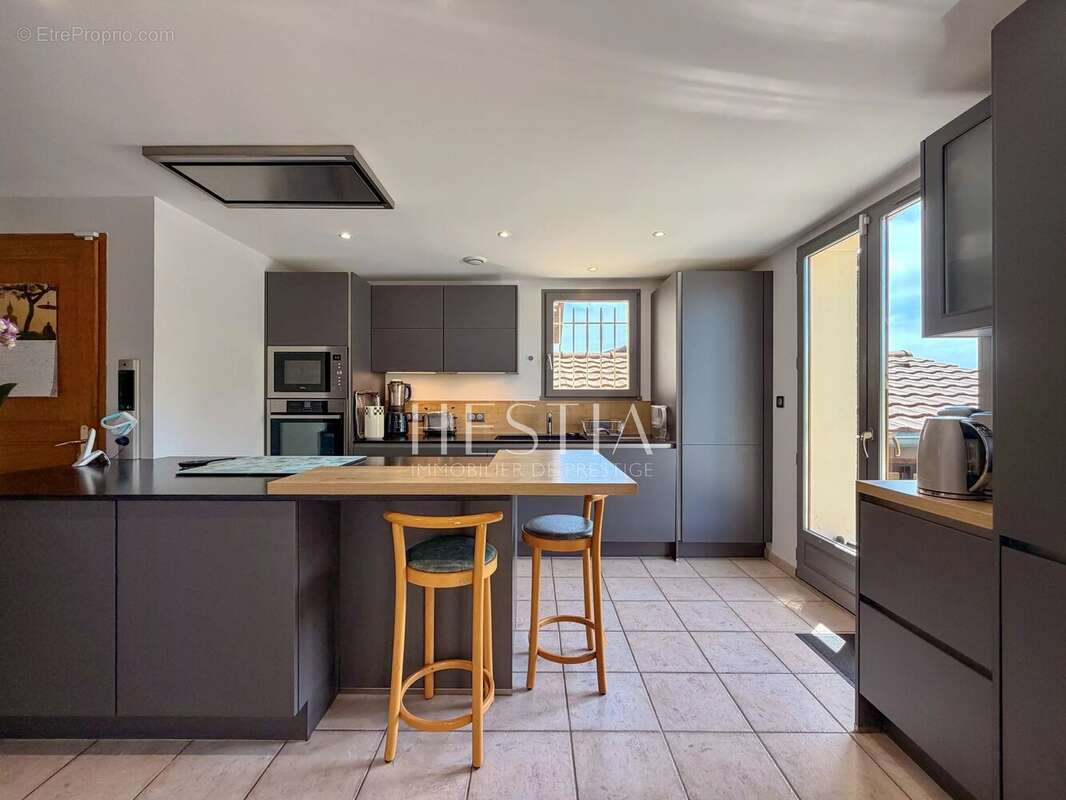 Maison à LES OLLIERES