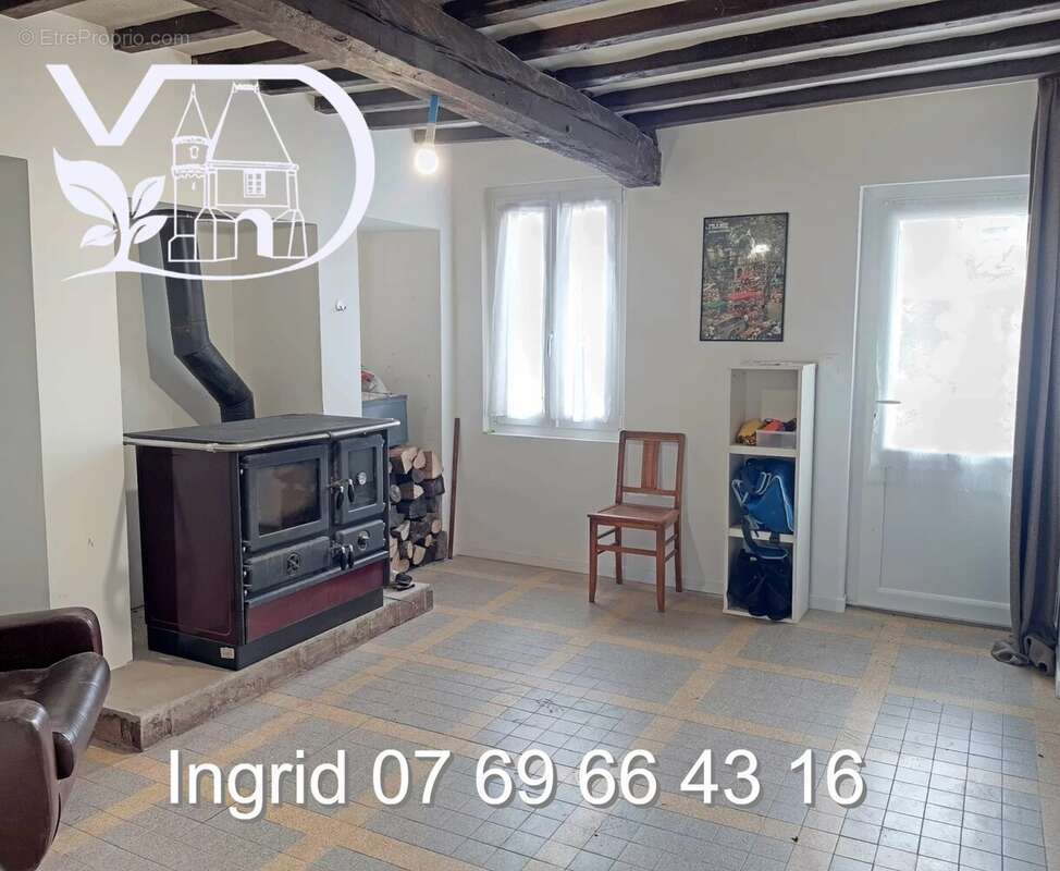 Maison à CREVECOEUR-LE-GRAND