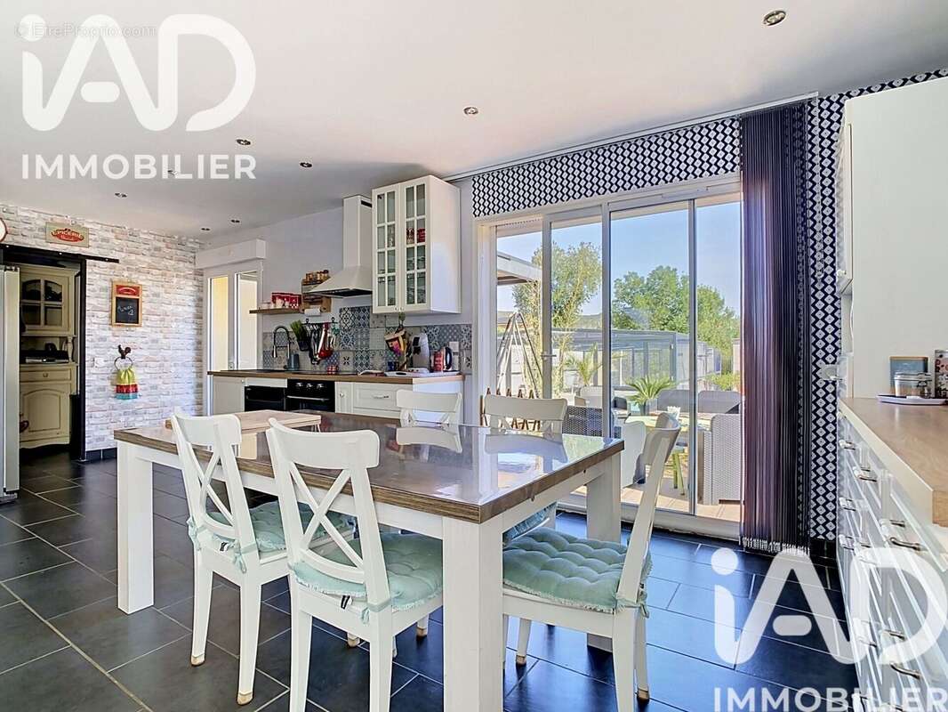 Maison 111 m² à Bouleternere  - photo 6
