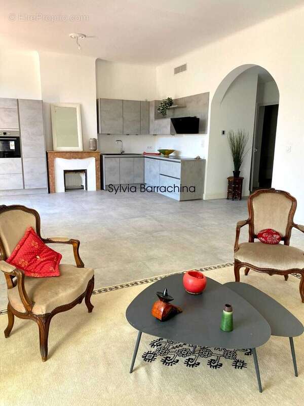 Appartement à HYERES