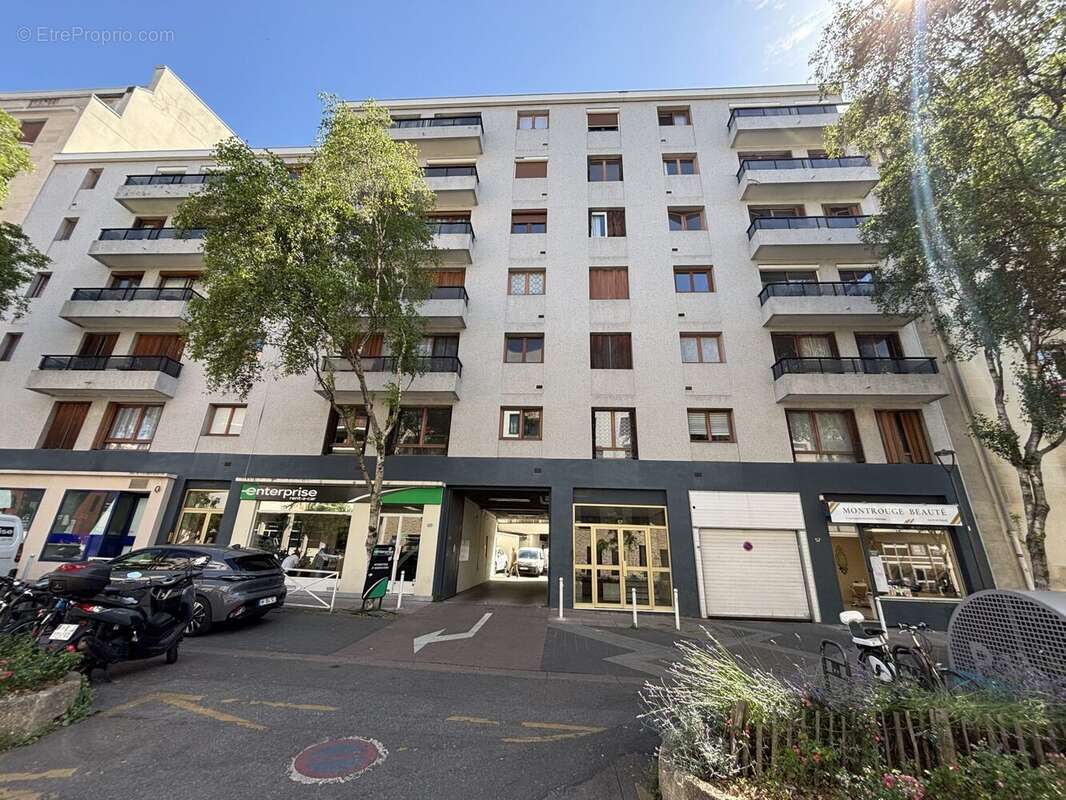 Parking 11 m² à Montrouge  - photo 3