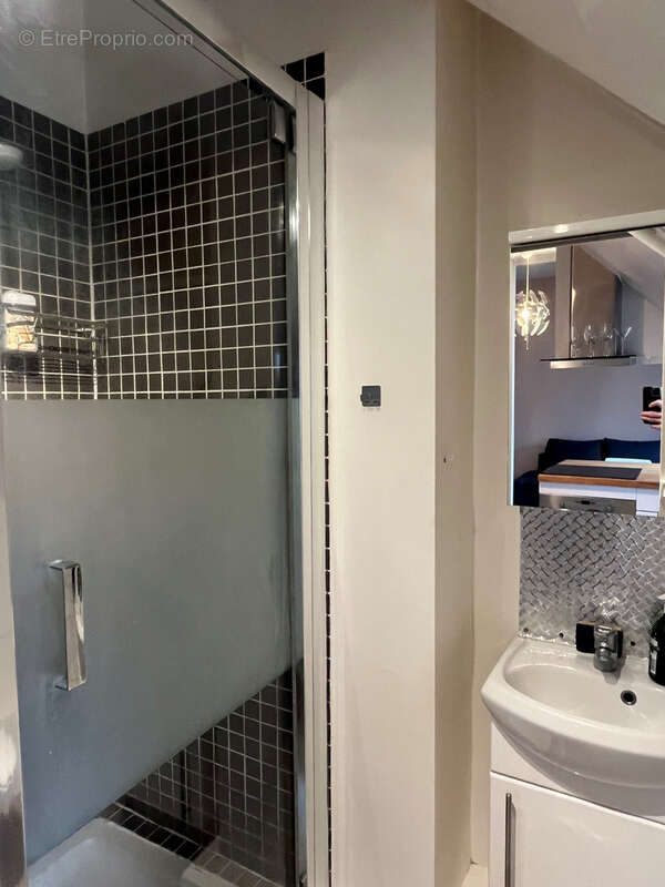 Appartement à PARIS-8E