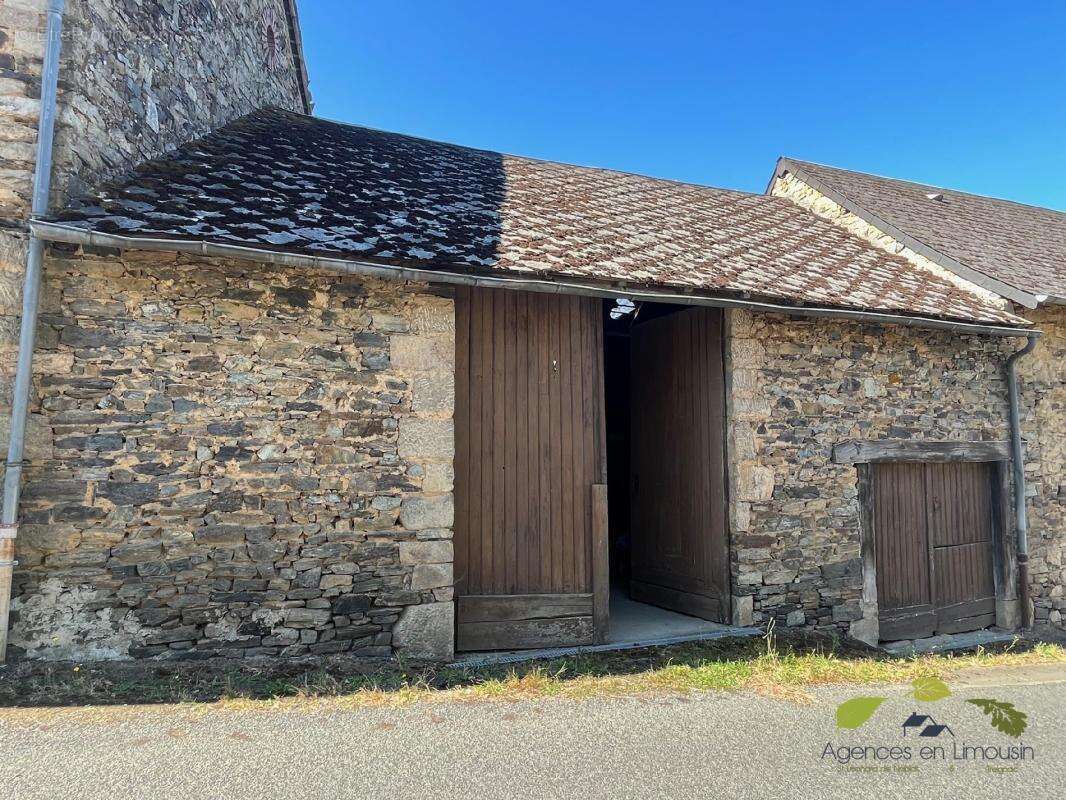 Maison à CHAMBOULIVE