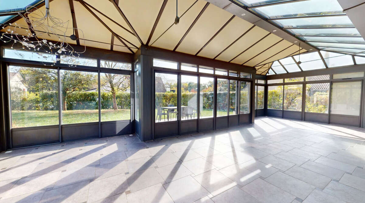 Maison à CHAMPS-SUR-MARNE