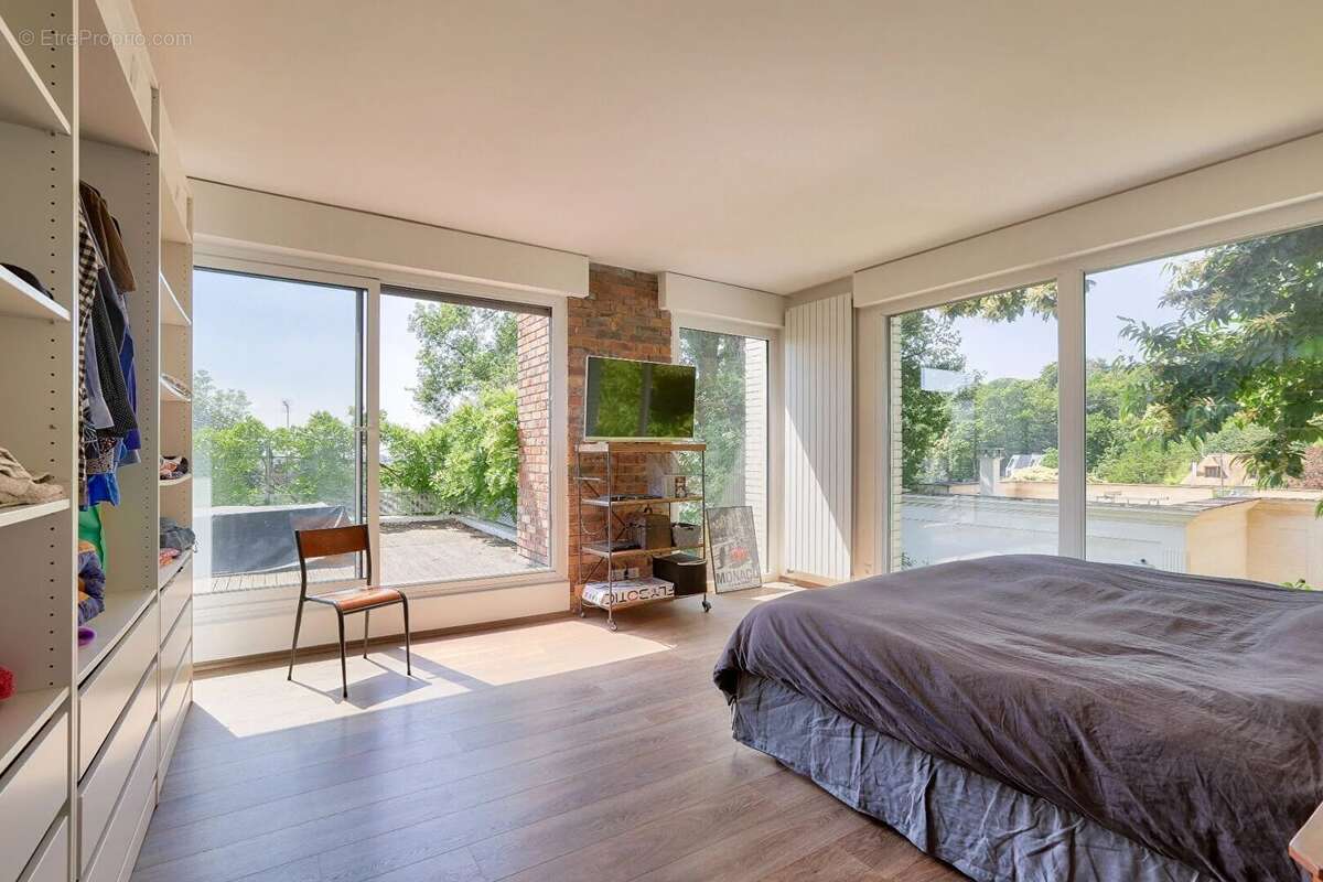 Maison à LE PLESSIS-ROBINSON