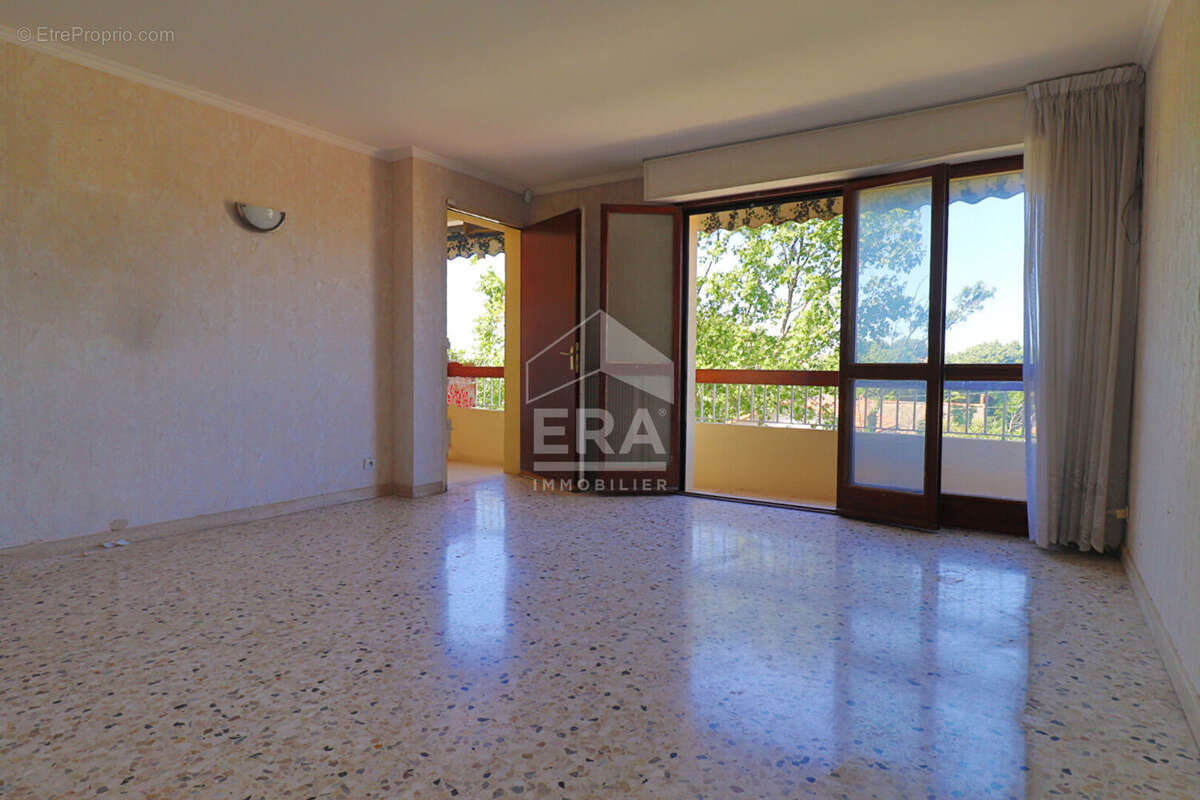 Appartement à MARSEILLE-12E