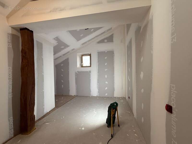 Appartement à PARAY-LE-MONIAL