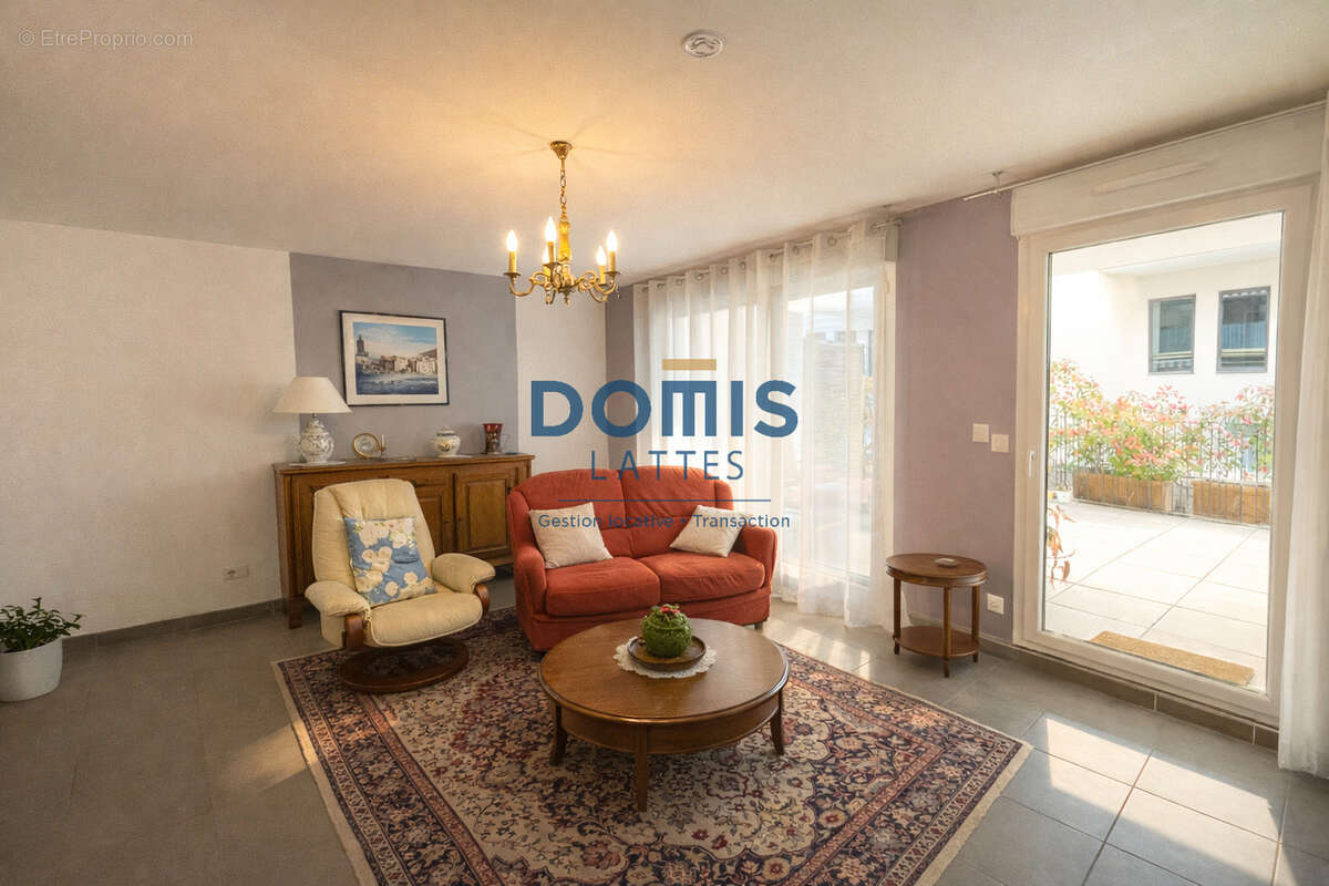 Appartement à MAUGUIO
