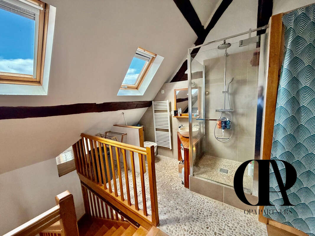 Maison à VERRIERES-LE-BUISSON