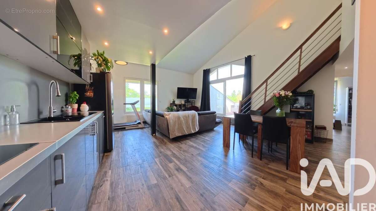 Photo 2 - Appartement à ERAGNY