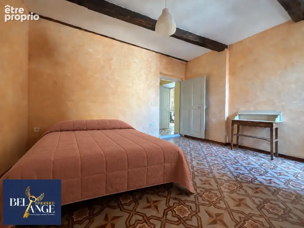 Maison en pierre pleine de charme avec cour intérieure et terrain - photo 13