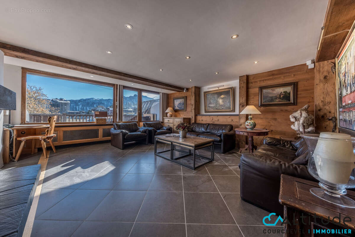 Appartement à LA PERRIERE