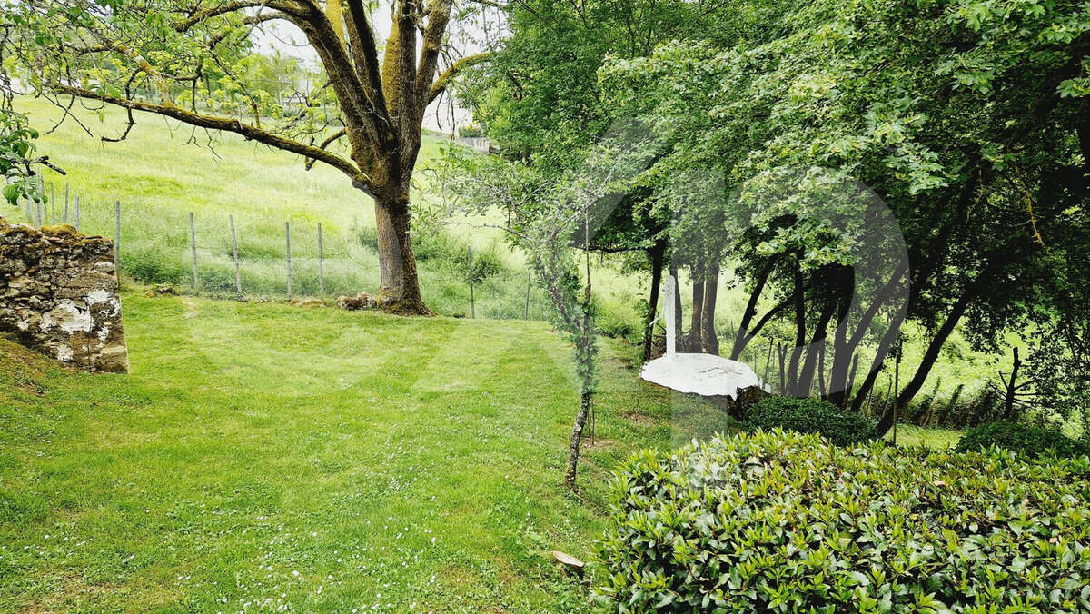 Terrain 376 m² à Langoiran  - photo 5