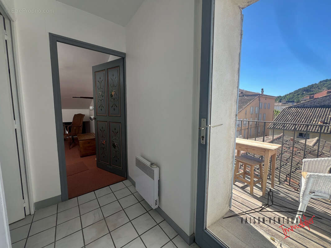 Appartement à VAISON-LA-ROMAINE