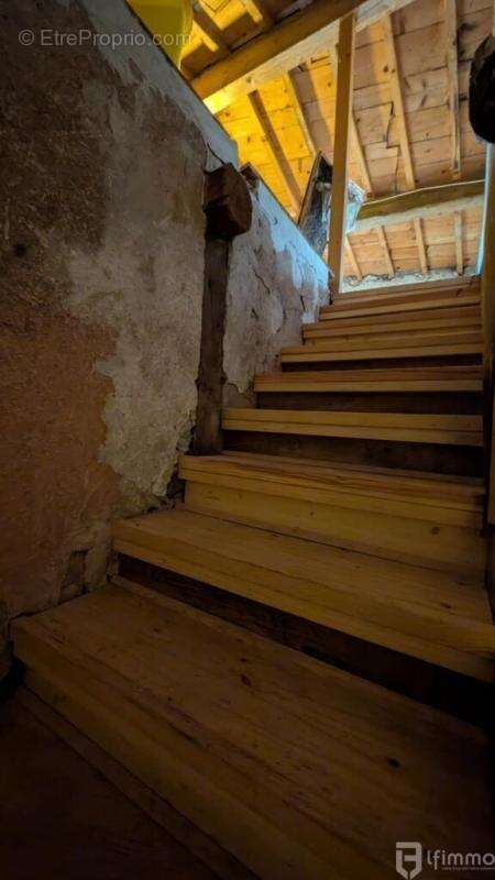 Maison à SAINT-JULIA-DE-BEC