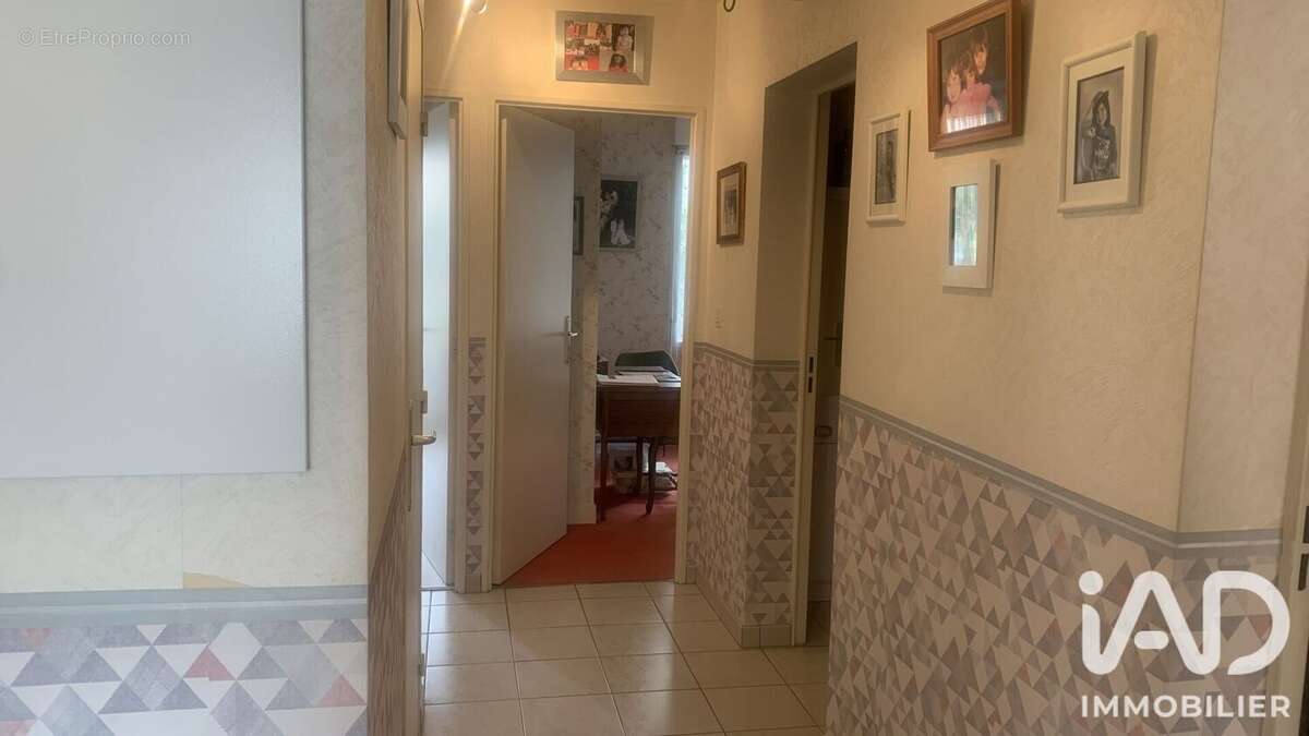 Appartement 80 m² à La Riche  - photo 9