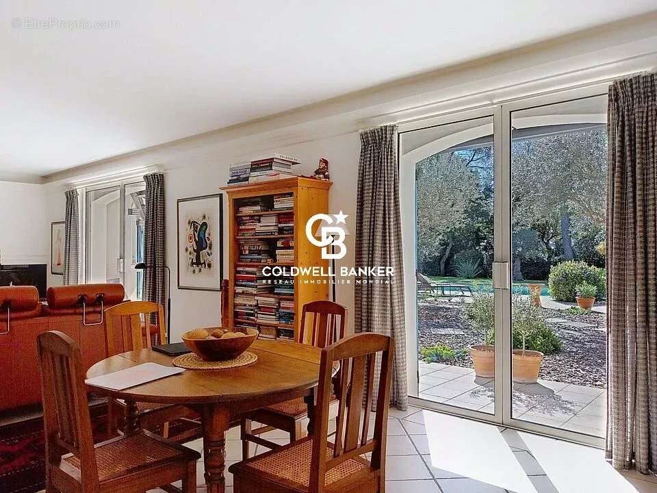 Maison à PUGET-SUR-ARGENS