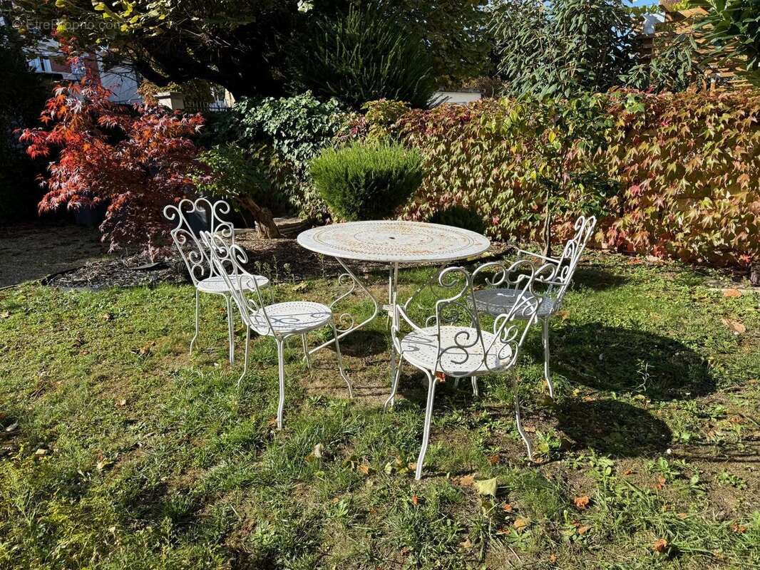 Maison à COMBS-LA-VILLE