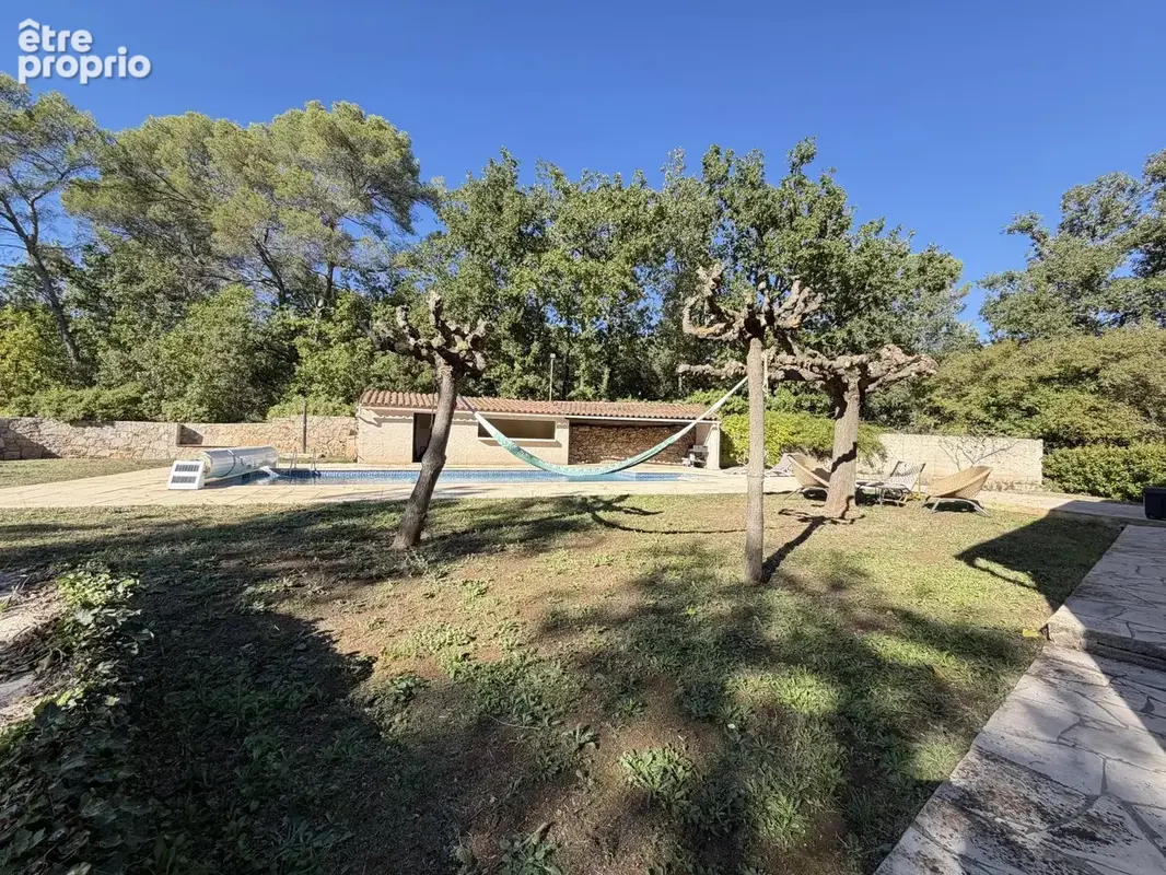 Callas – charme provençal, calme absolu et bel espace piscine - photo 3