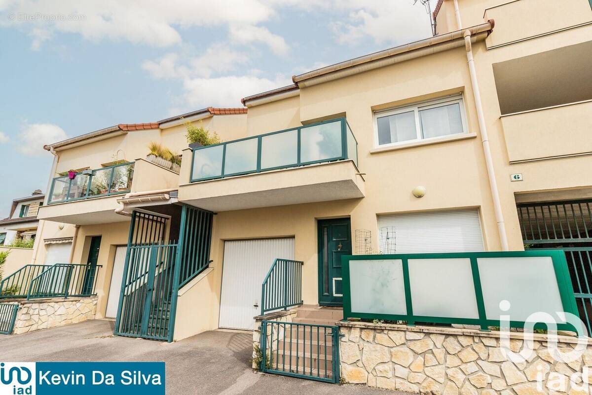 Photo 1 - Appartement à SAVIGNY-SUR-ORGE