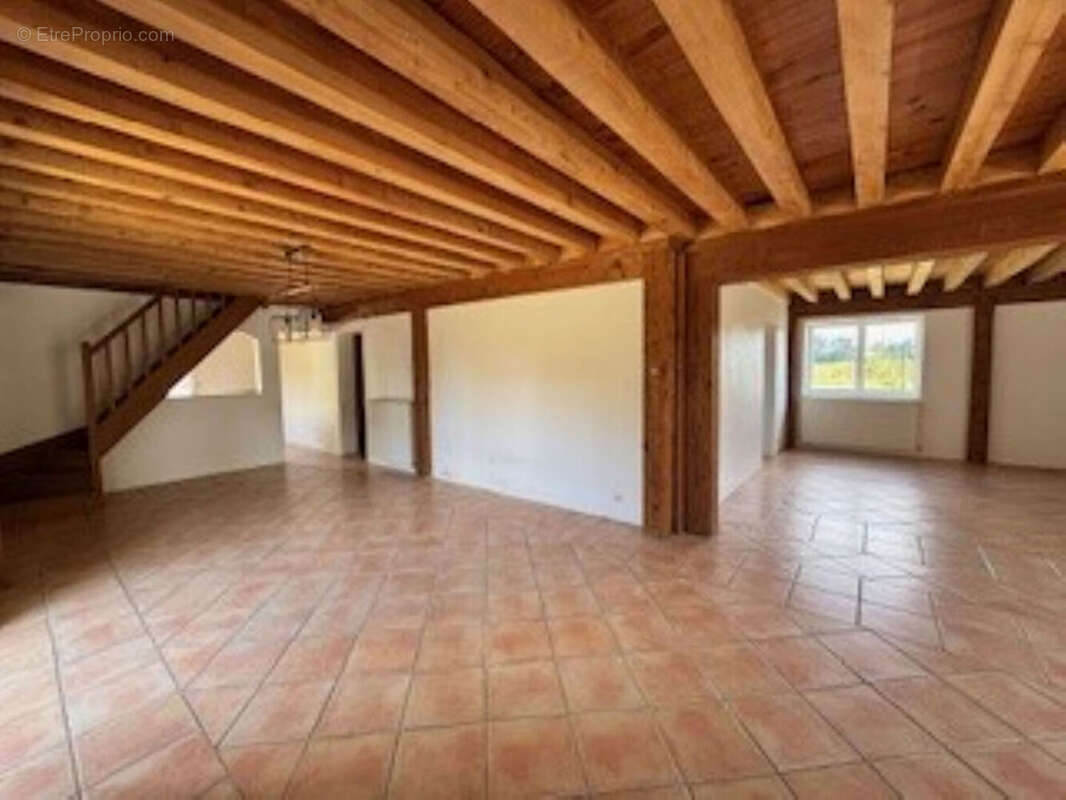 Maison à CHATILLON-SUR-CHALARONNE