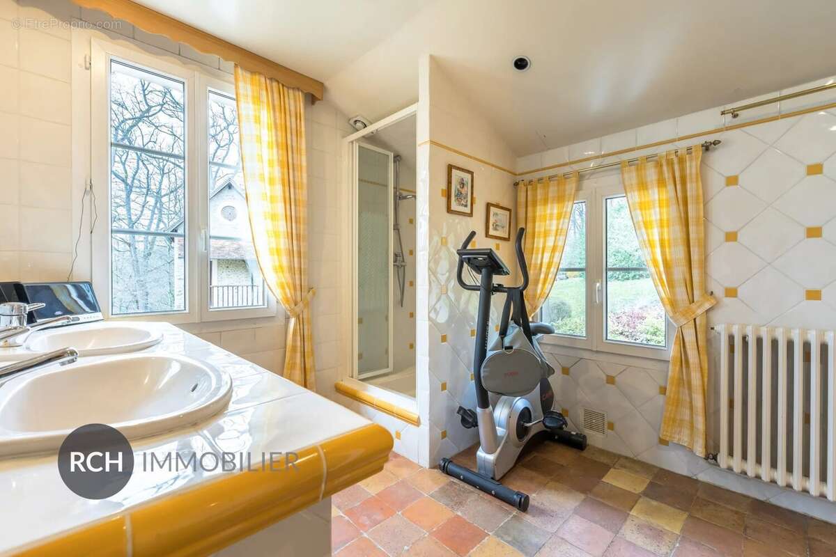 Maison à MONTFORT-L'AMAURY