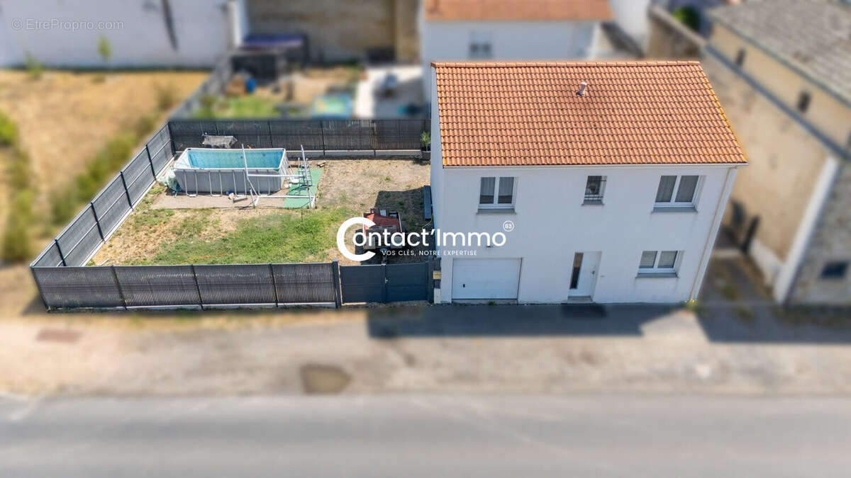 Maison 106 m² à Lezoux  - photo 3