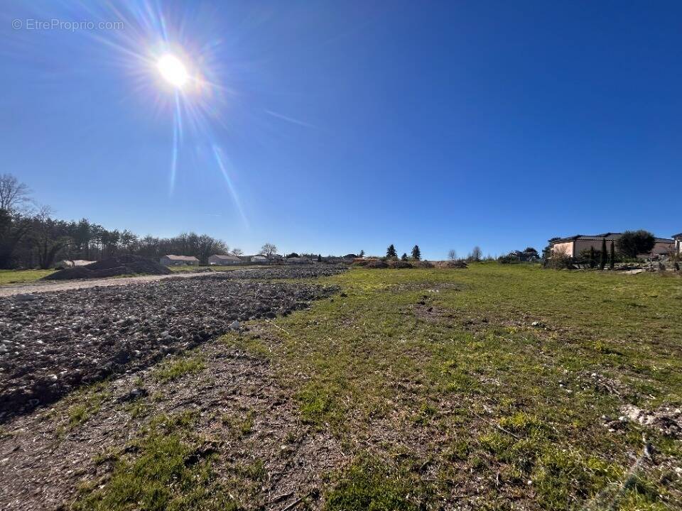 Photo Terrain à Trelissac au prix de 47 000€