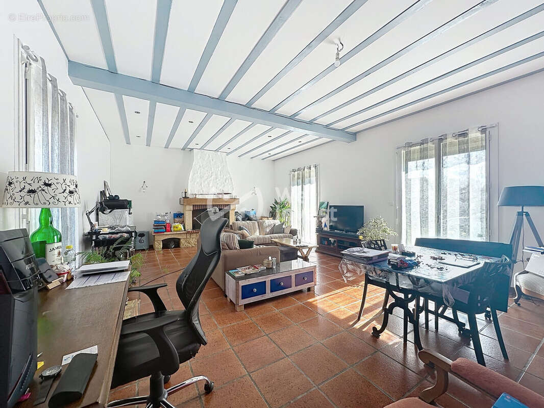 Maison à PARDIES