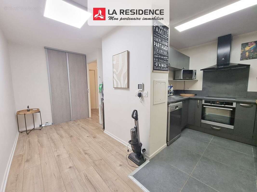 Appartement à STAINS