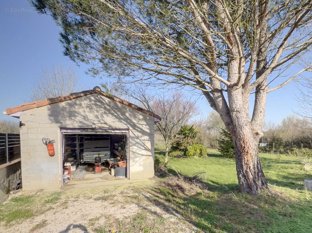 Maison à LAGARDIOLLE