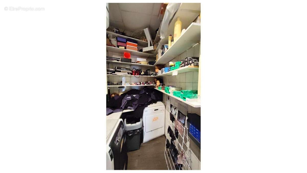 Photo 7 - Commerce à CERGY