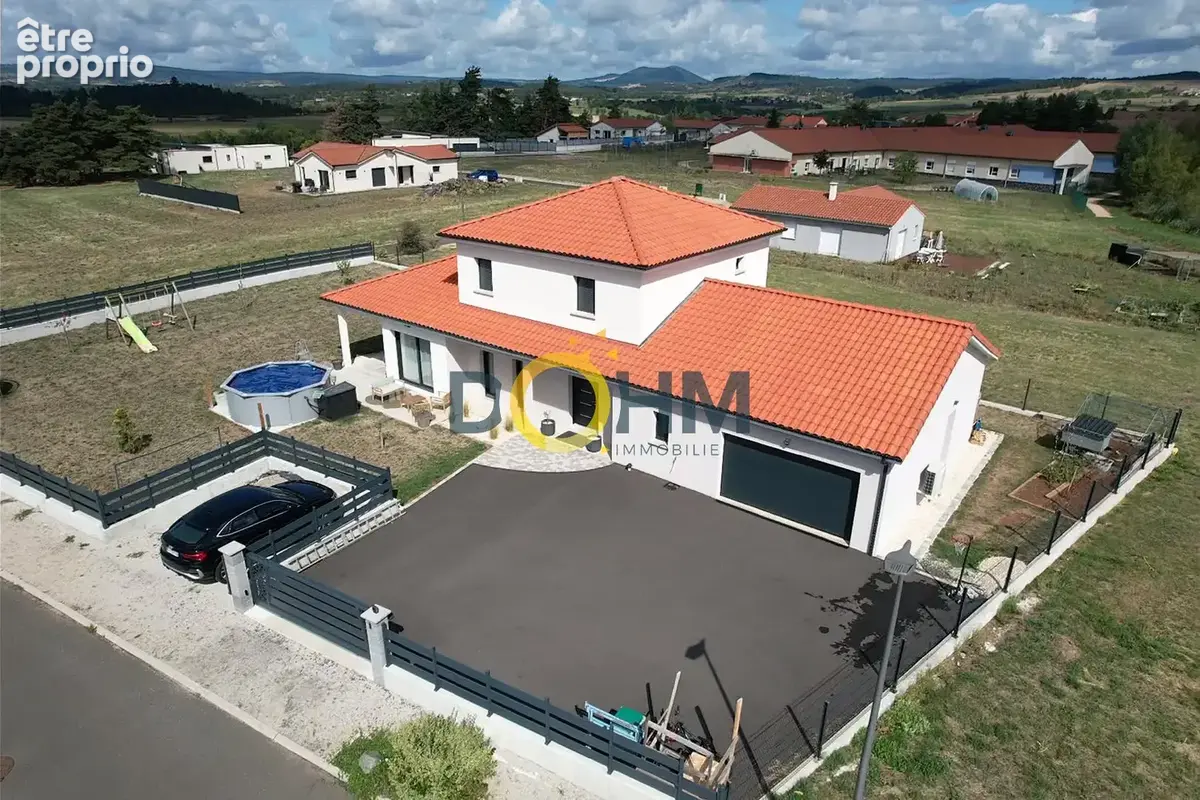 Maison contemporaine T6 de 147 m2 avec 1075 m2 de terrain - photo 2