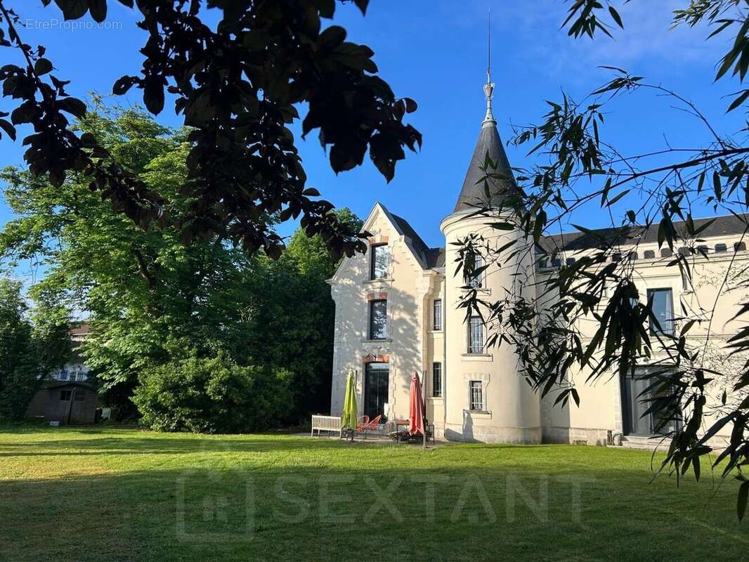 Maison à COGNAC