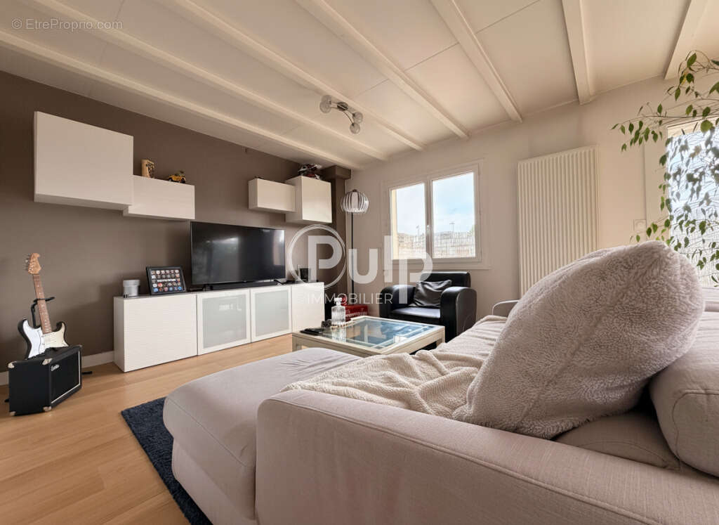Appartement à ACHICOURT